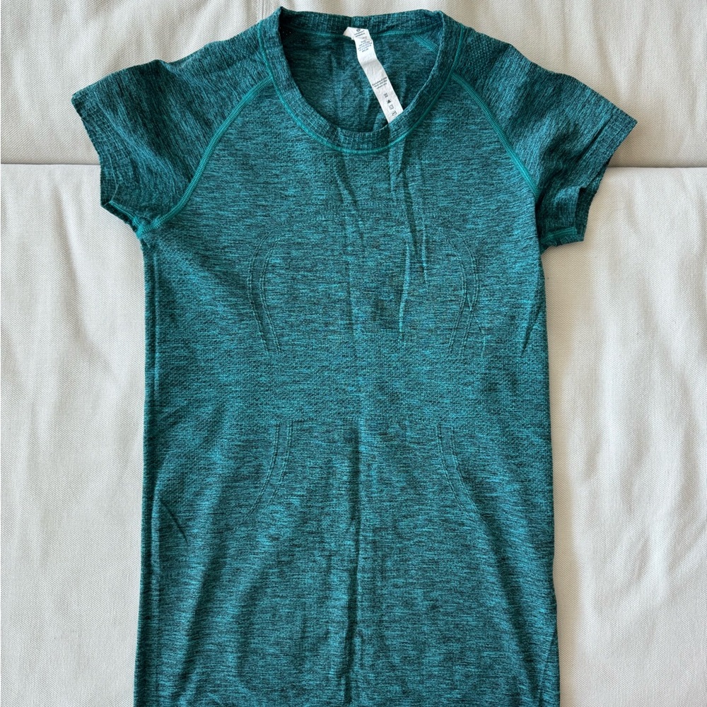 Lululemon swiftly tech short sleeve shirt